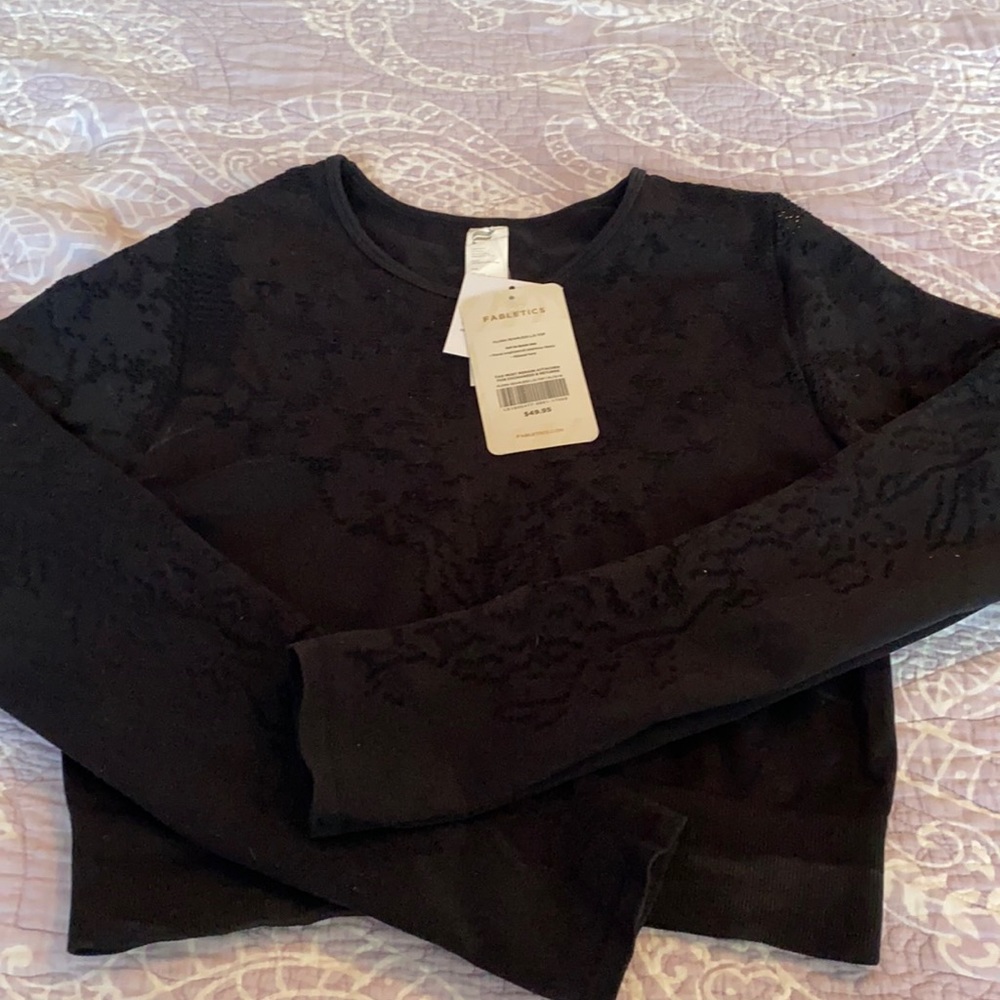 Fabletics Flora Seamless long sleeve crop top NWT